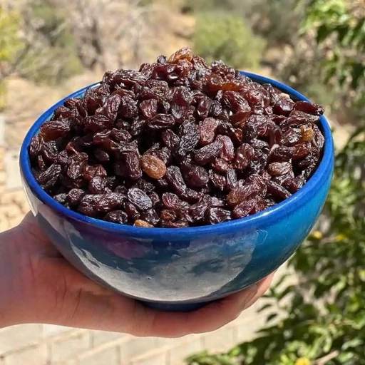 کشمش بوانات تهیه شده از انگور مرغوب مناطق کوهستانی